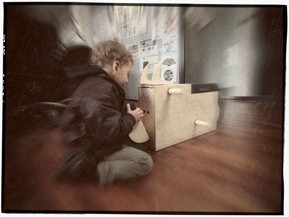 si fissa esattamente come la ruota posteriore